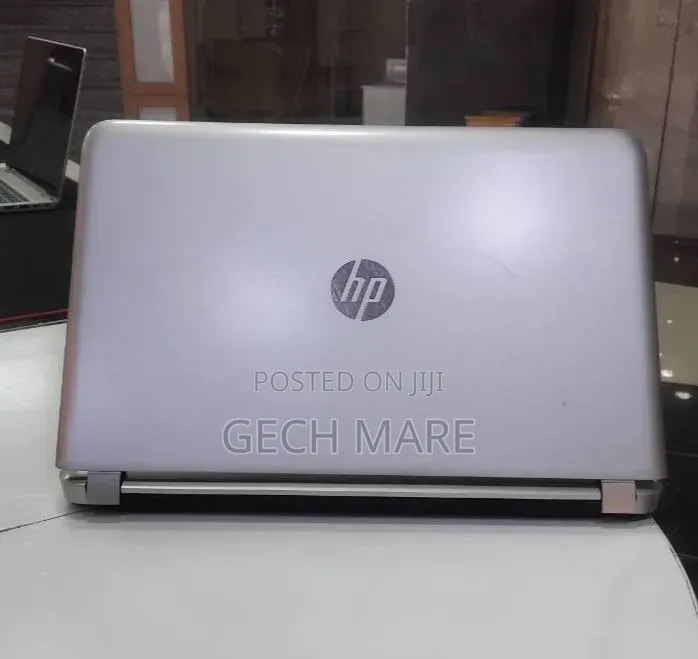New Laptop HP Pavilion 15 8GB Intel Core i5 SSD 1T