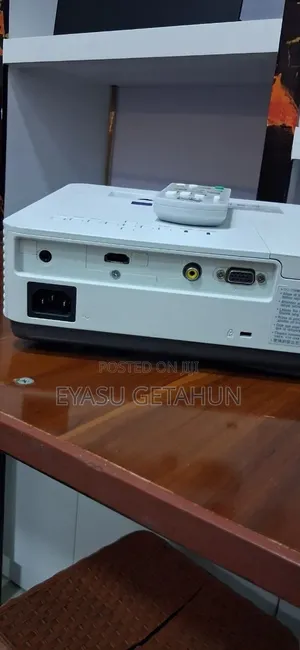Sony Projector Model Name VPL-Dx220 Hardware Interface VGA, HDMI