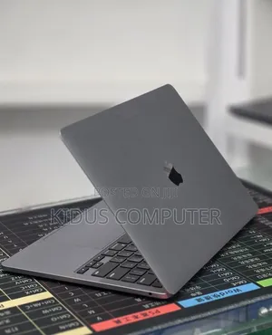 New Laptop Apple MacBook Pro 2021 M1 16GB Apple M1 SSD 512GB
