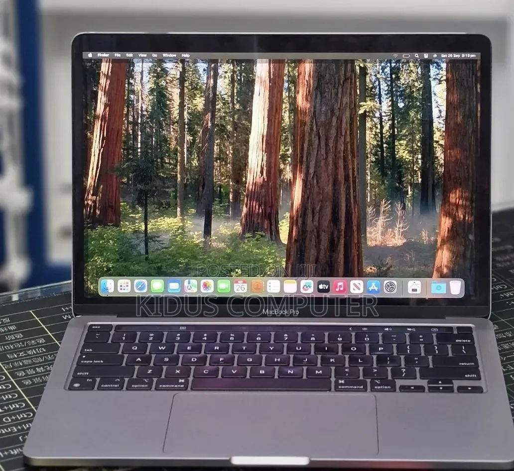 New Laptop Apple MacBook Pro 2021 M1 16GB Apple M1 SSD 512GB