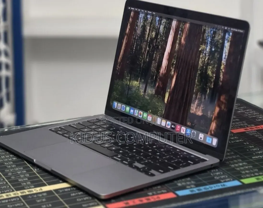 New Laptop Apple MacBook Pro 2021 M1 16GB Apple M1 SSD 512GB
