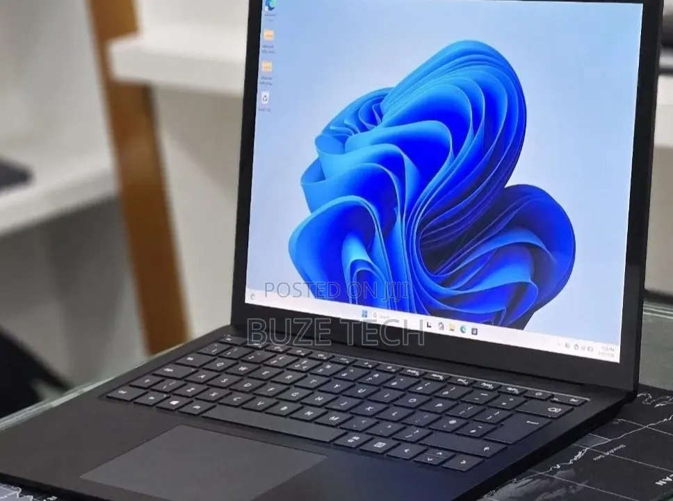 New Laptop Microsoft Surface Laptop 4 16GB Intel Core i7 SSD 512GB