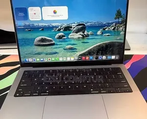 New Laptop Apple MacBook Pro 2023 M3 8GB Apple M3 Pro SSD 512GB