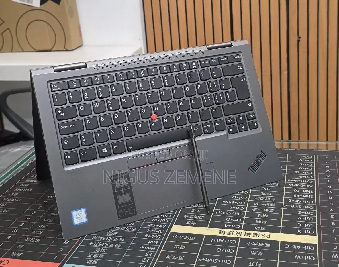 New Laptop Lenovo ThinkPad X1 Yoga 16GB Intel Core i7 SSD 512GB