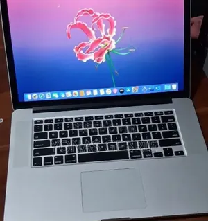 New Laptop Apple MacBook 16GB Intel Core i7 SSD 256GB