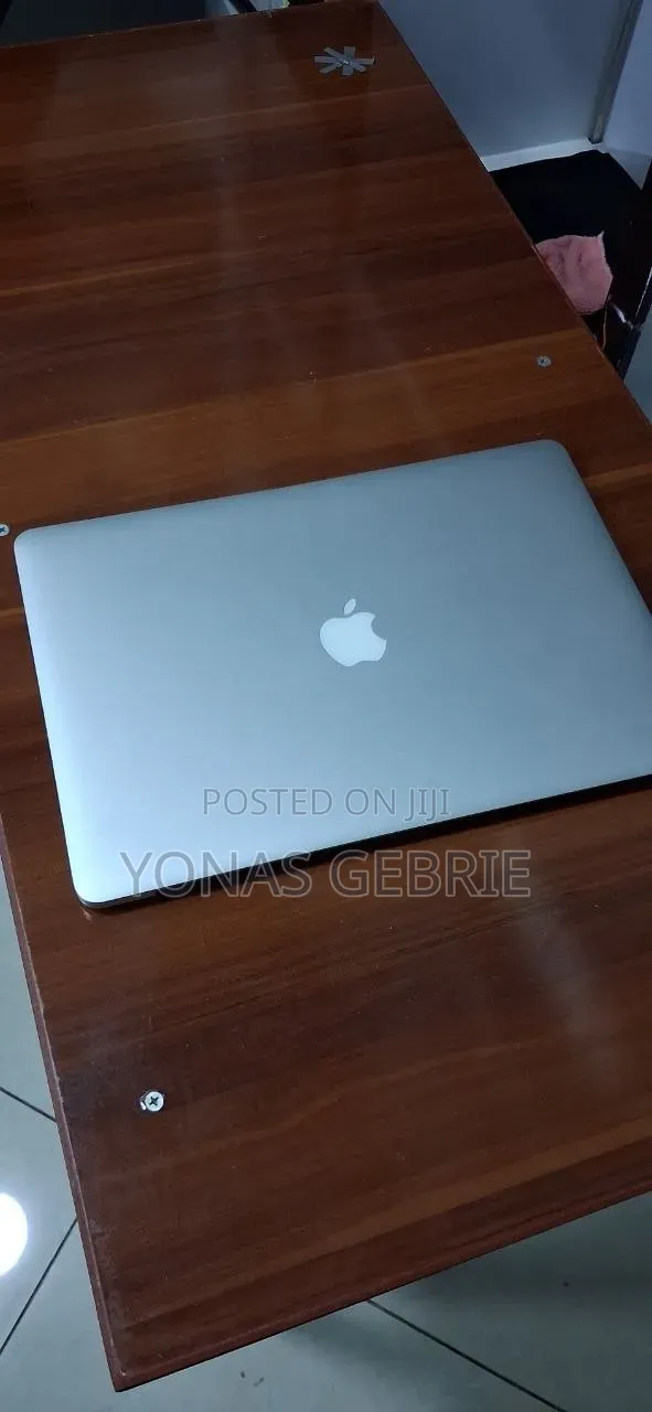 New Laptop Apple MacBook 16GB Intel Core i7 SSD 256GB