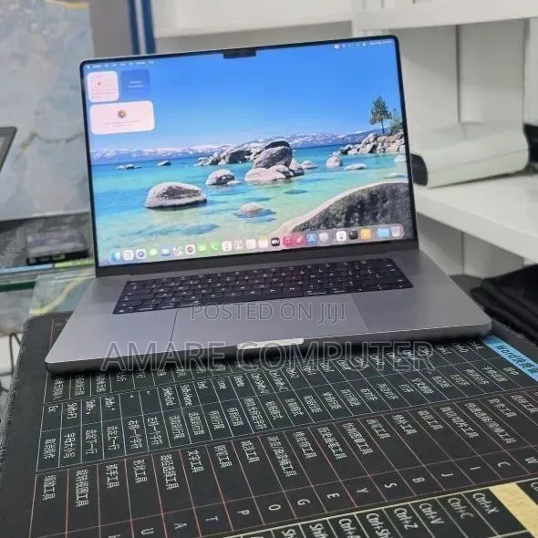New Laptop Apple MacBook Pro 2021 M1 32GB Apple M1 Pro SSD 512GB