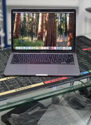 New Laptop Apple MacBook Pro 2020 M1 16GB Apple M1 Pro SSD 512GB