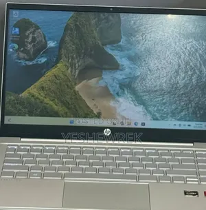 New Laptop HP Pavilion 15 8GB Intel Core i7 SSD 256GB
