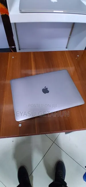 New Laptop Apple MacBook Air 2019 8GB Intel Core i5 SSD 128GB
