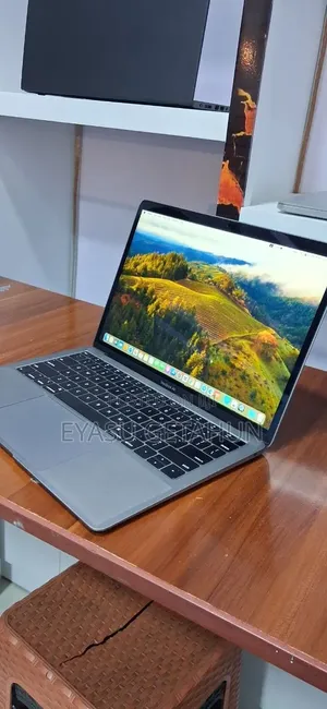 New Laptop Apple MacBook Air 2019 8GB Intel Core i5 SSD 128GB