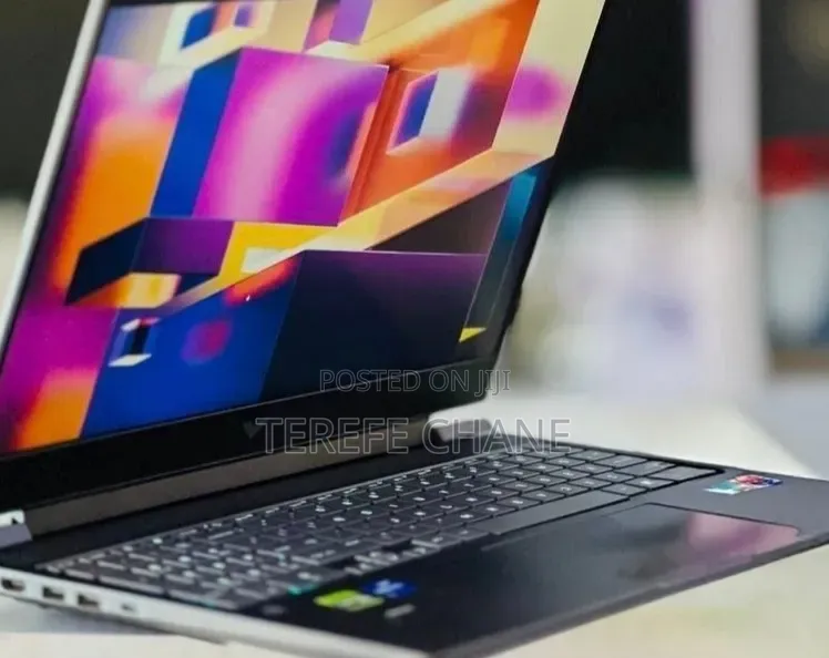 New Laptop HP Victus 16 16GB Intel Core i7 SSD 512GB