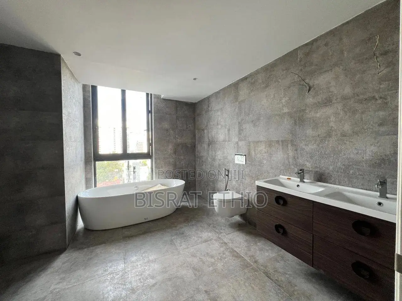 3bdrm Apartment in Rwanda Compound, Bole for sale