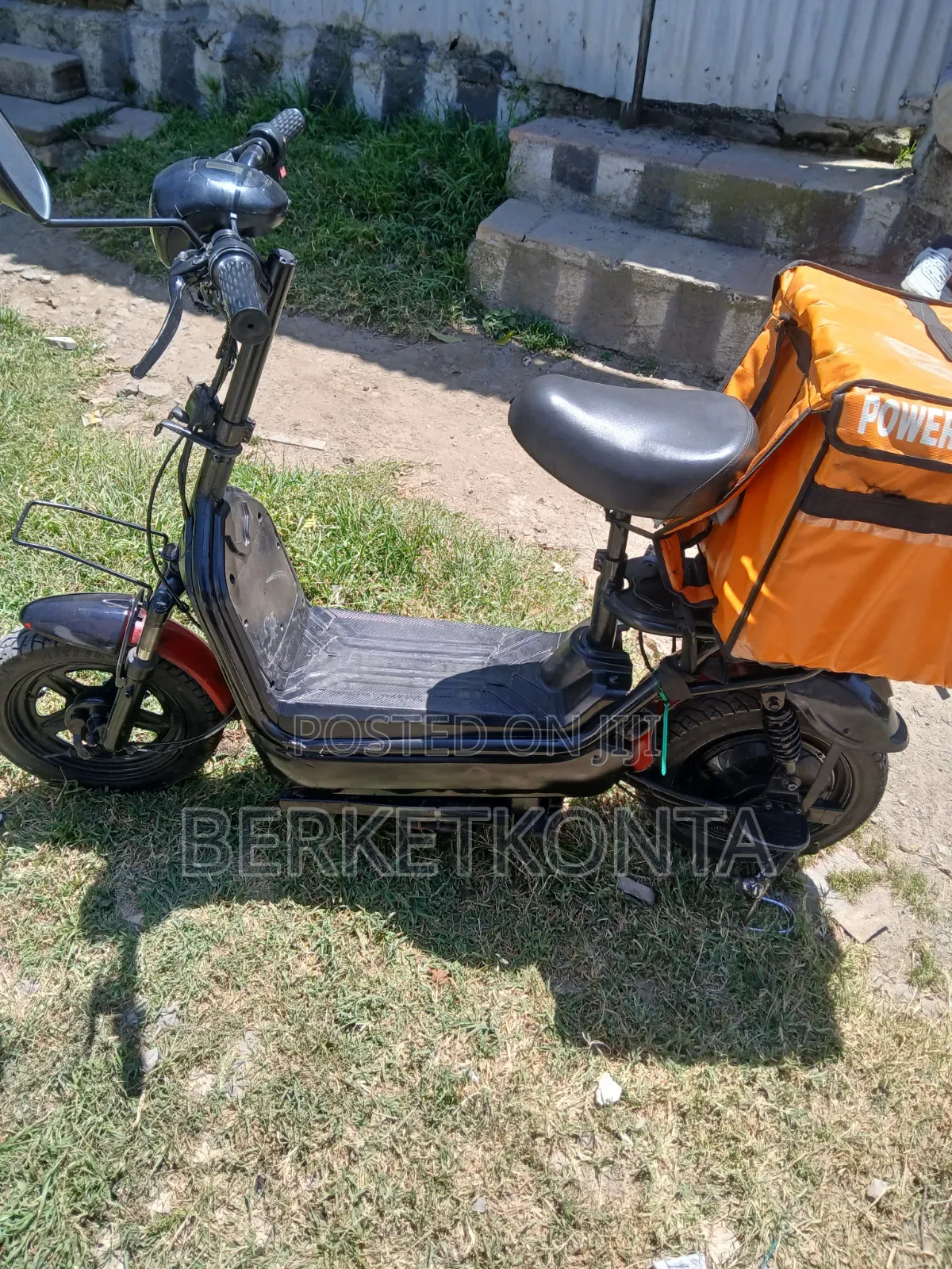 New Piaggio Scooter 2024 Black