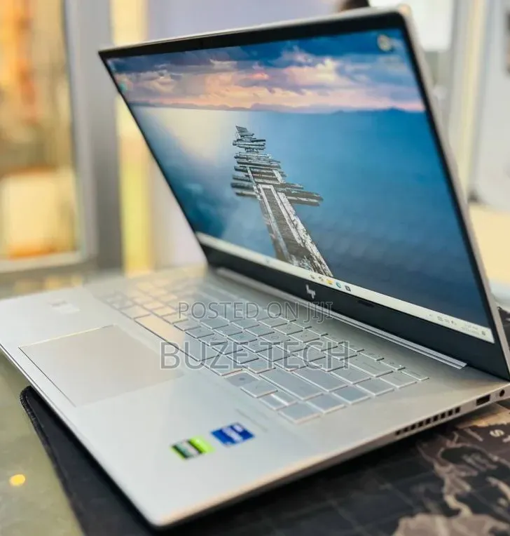 New Laptop HP Envy 15 16GB Intel Core i7 SSD 512GB