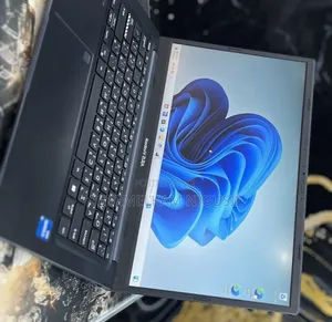 New Laptop Asus Vivobook 14 8GB Intel Core i5 SSD 512GB