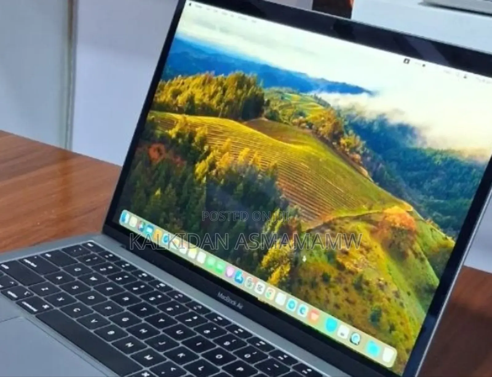 New Laptop Apple MacBook Air 2019 8GB Intel Core i5 SSD 128GB