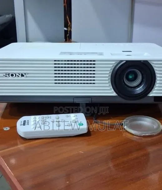 Sony Projector Model Name VPL-Dx220 Hardware Interface VGA, HDMI