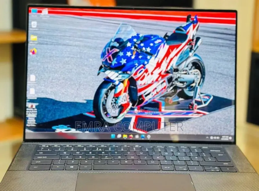New Laptop Dell Precision 5560 16GB Intel Core i7 SSD 512GB