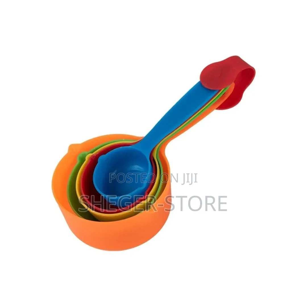 Brand New Metric and Imperial Measuring Cups