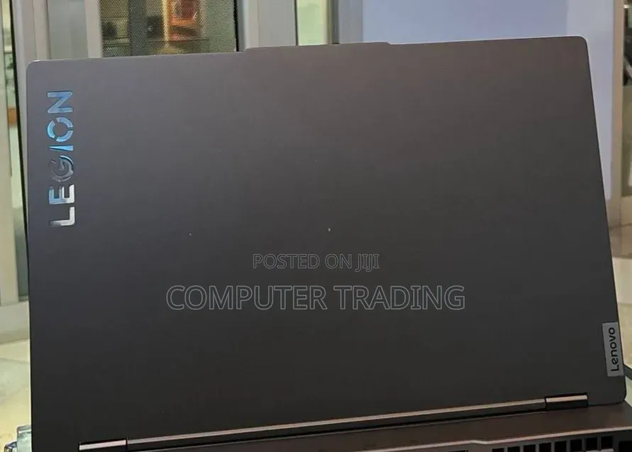 New Laptop Lenovo Legion 5 16GB AMD Ryzen 7 SSD 1T