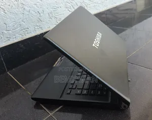Laptop Toshiba Tecra R840 4GB Intel Core i5 HDD 500GB