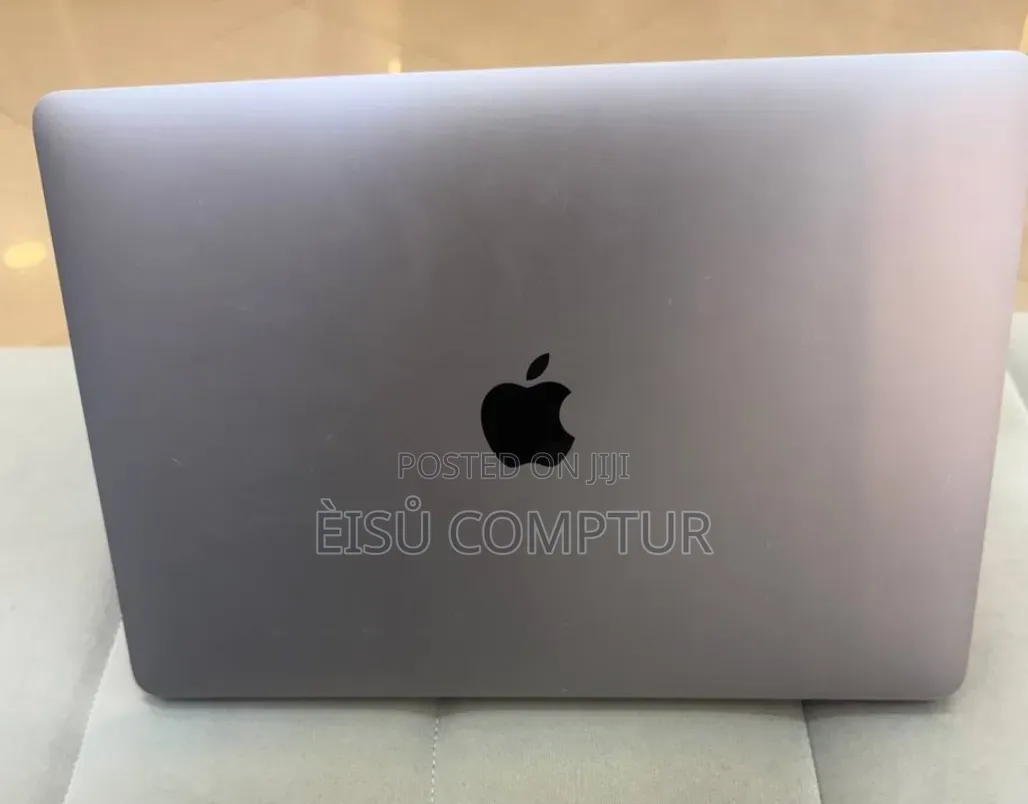 New Laptop Apple MacBook Pro 2021 M1 8GB Apple M1 SSD 256GB