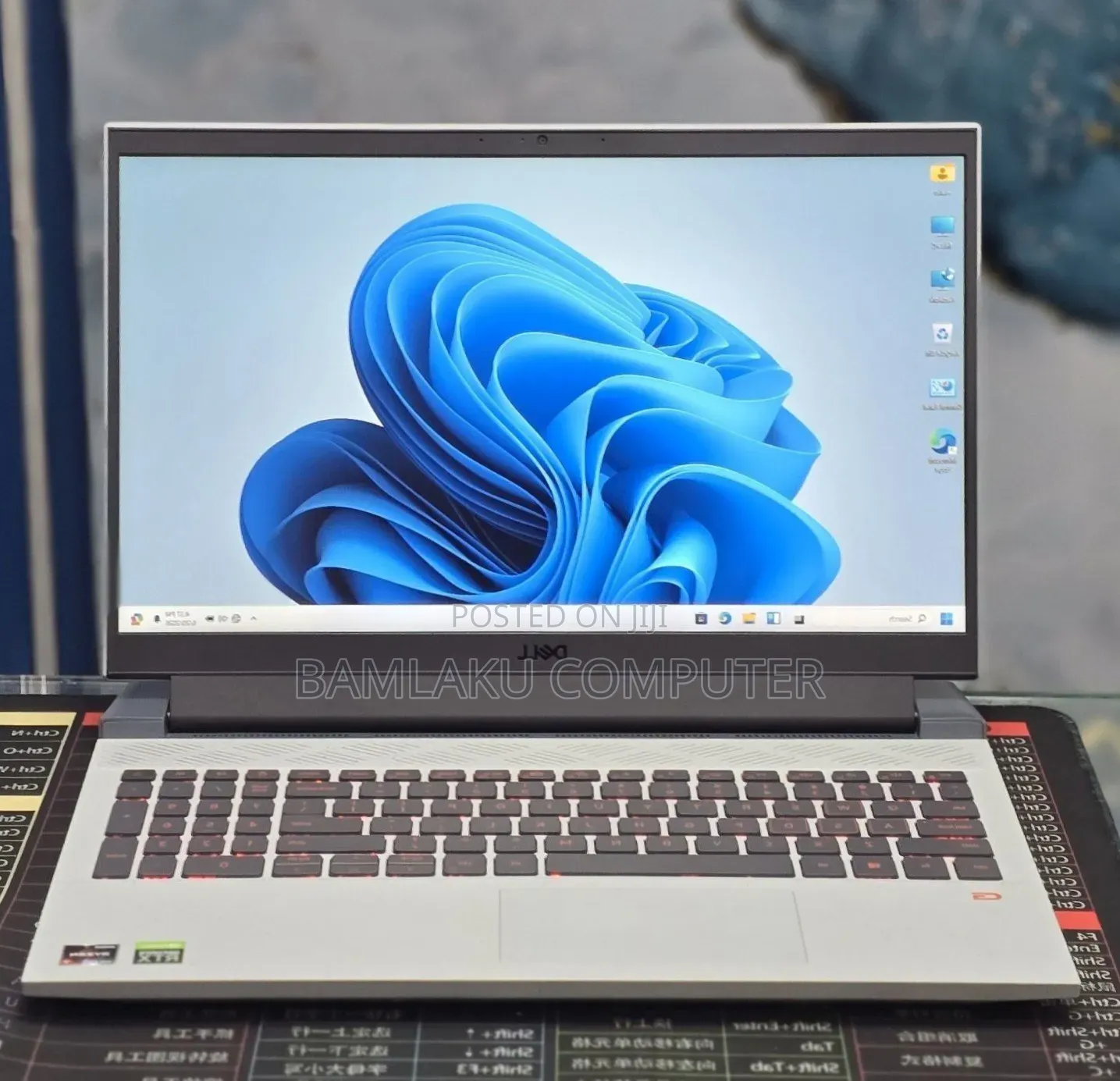 New Laptop Dell G15 5525 16GB AMD Ryzen 7 SSD 512GB