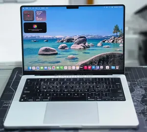 New Laptop Apple MacBook Pro 2024 M4 24GB Apple M4 SSD 512GB