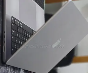 New Laptop Apple MacBook Pro 2021 M1 Max 16GB Intel Core Ultra 7 SSD 1T