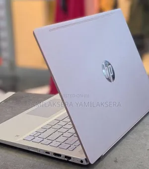 New Laptop HP Envy 14 8GB Intel Core i5 SSD 512GB