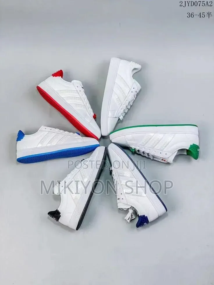 Adidas Lago የሴት ቁጥ ጫዎች