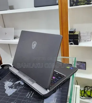New Laptop MSI Raider GE68HX 13VI-202US 16GB Intel Core i9 SSD 1T
