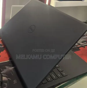 New Laptop Dell Inspiron 15 3520 8GB Intel Core i5 SSD 512GB