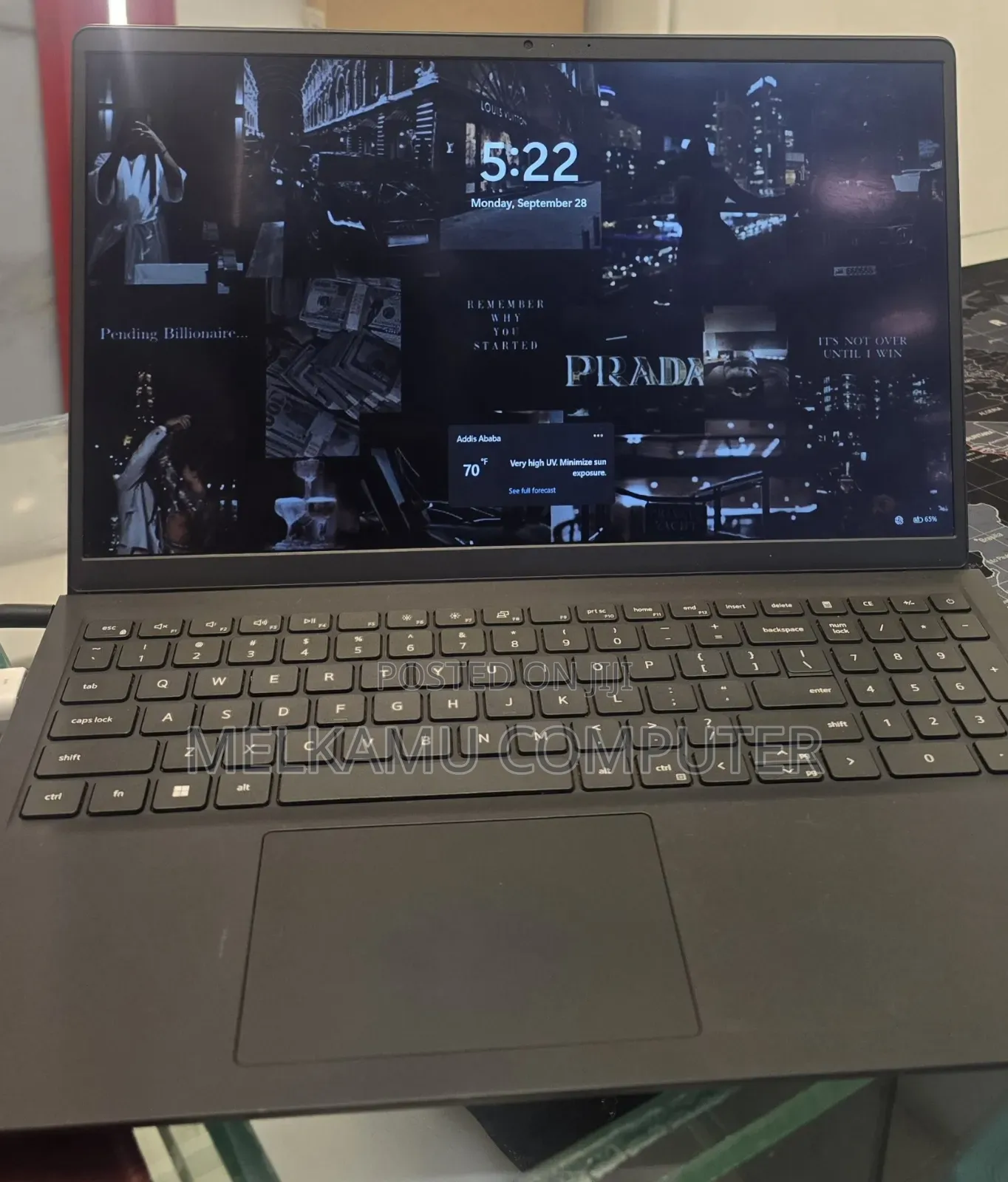 New Laptop Dell Inspiron 15 3520 8GB Intel Core i5 SSD 512GB