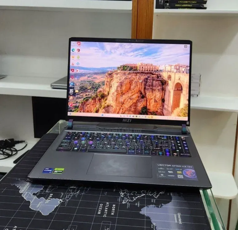 New Laptop MSI Raider GE68HX 13VI-202US 16GB Intel Core i9 SSD 1T