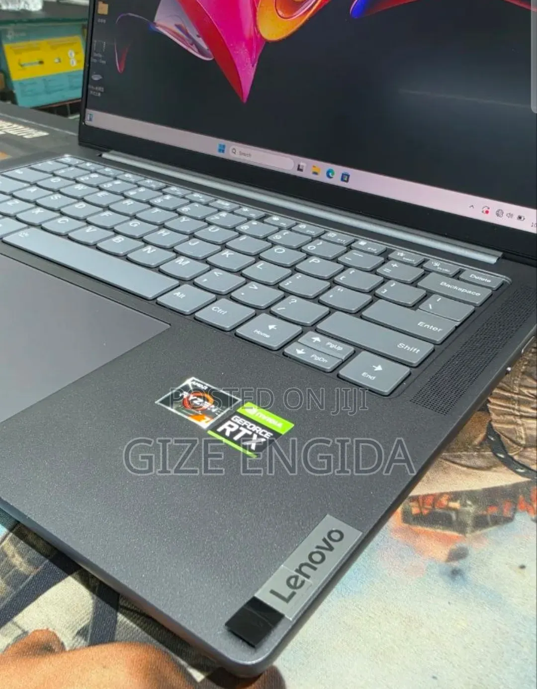 New Laptop Lenovo Yoga 710 16GB AMD Ryzen 7 SSD 512GB