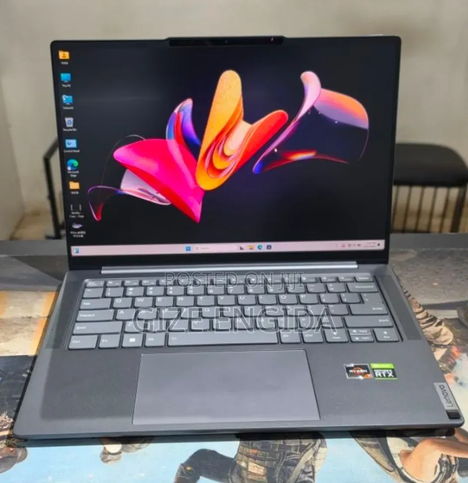 New Laptop Lenovo Yoga 710 16GB AMD Ryzen 7 SSD 512GB