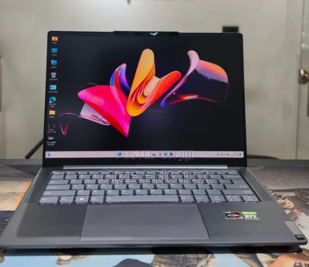 New Laptop Lenovo Yoga 710 16GB AMD Ryzen 7 SSD 512GB