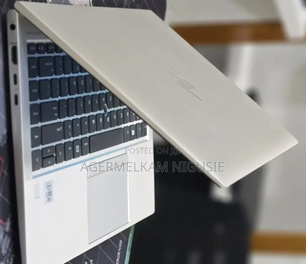 New Laptop HP EliteBook 840 G7 16GB Intel Core i5 SSD 512GB