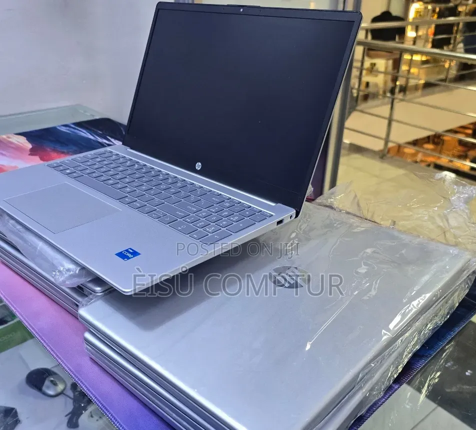 New Laptop HP Stream Notebook 16GB Intel Core i5 SSD 1T