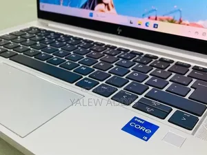 New Laptop HP EliteBook 830 G8 16GB Intel Core i5 SSD 512GB