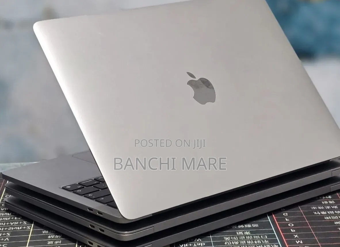 New Laptop Apple MacBook Pro 2020 M1 16GB Apple M1 SSD 512GB