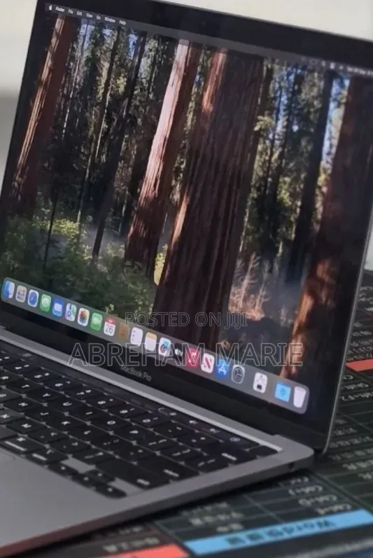 New Laptop Apple MacBook Pro 2021 M1 32GB Apple M1 Pro SSD 1T