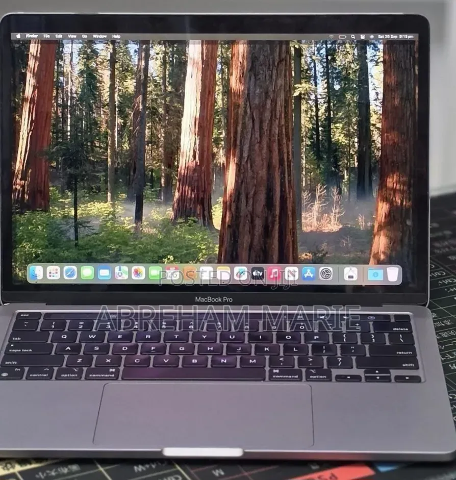 New Laptop Apple MacBook Pro 2021 M1 32GB Apple M1 Pro SSD 1T
