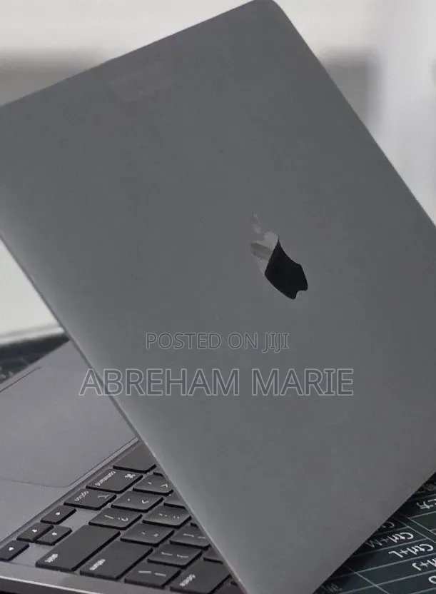 New Laptop Apple MacBook Pro 2021 M1 32GB Apple M1 Pro SSD 1T