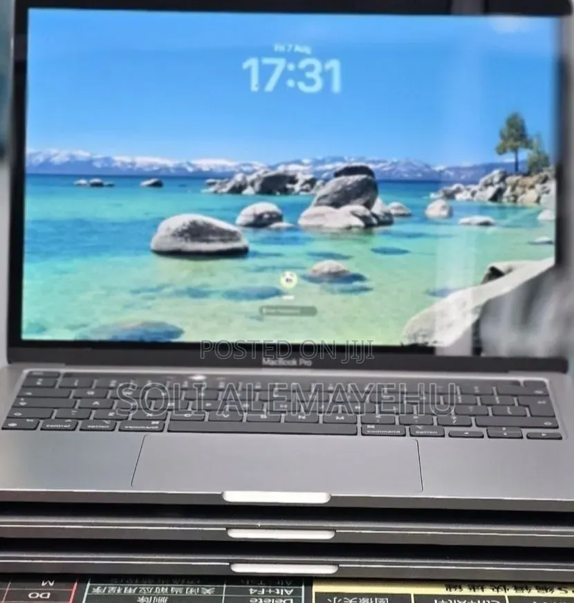 New Laptop Apple MacBook Pro 2020 M1 8GB Apple M1 Pro SSD 512GB
