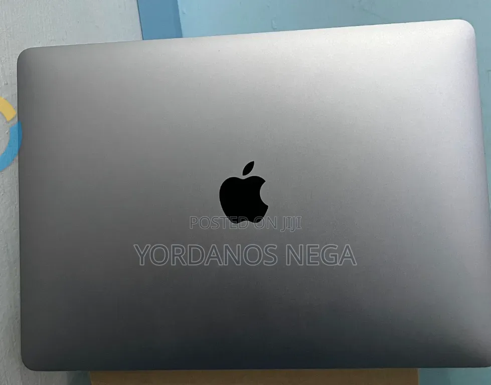 New Laptop Apple MacBook Air 2020 M1 8GB Apple M1 SSD 256GB