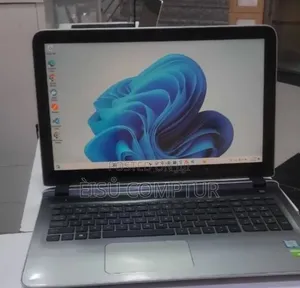 New Laptop HP Pavilion 15 8GB Intel Core i5 SSD 1T