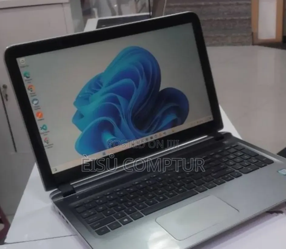 New Laptop HP Pavilion 15 8GB Intel Core i5 SSD 1T